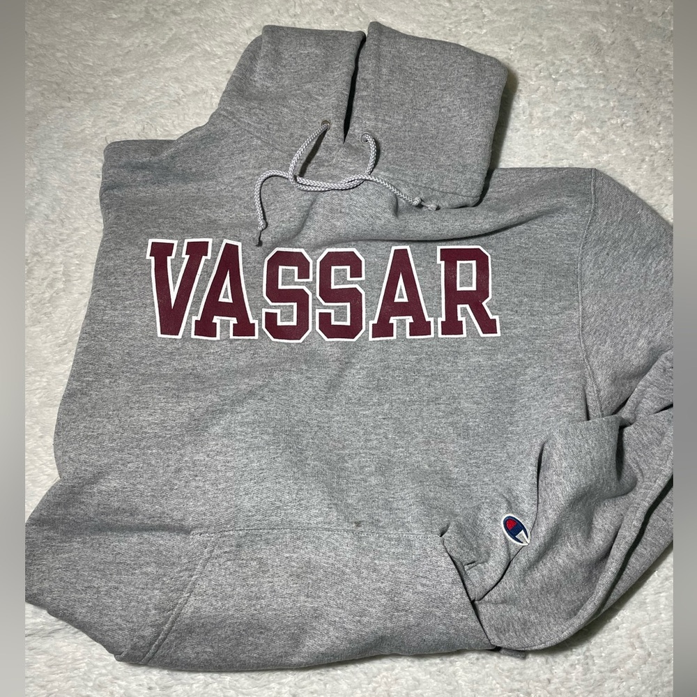 VASSAR hoodie